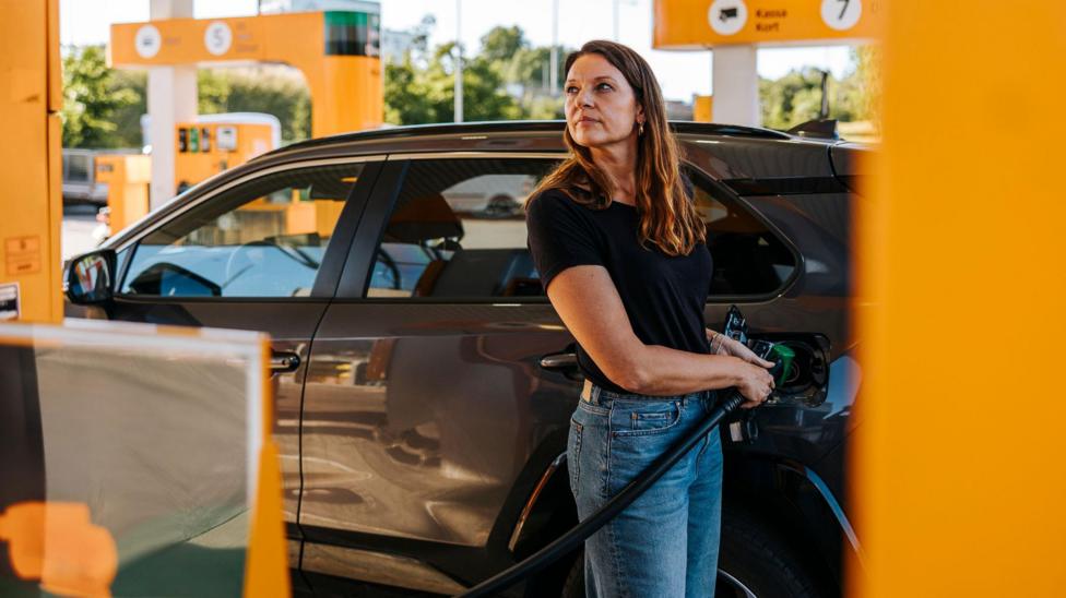 Petrol hits highest price since start of Iran war