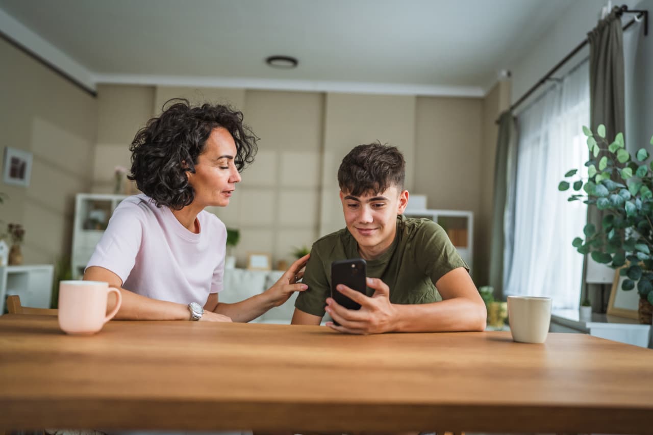 ‘I’m already feeling anxious’: My ex-husband offered to give me a $30,000 lump sum for child support. Is there a catch?